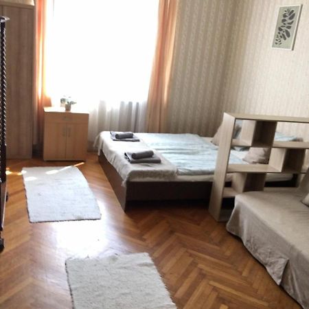 Cozy Flat At Stadionok M Station Будапеща Екстериор снимка