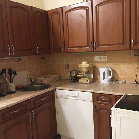 Cozy Flat At Stadionok M Station Будапеща Екстериор снимка
