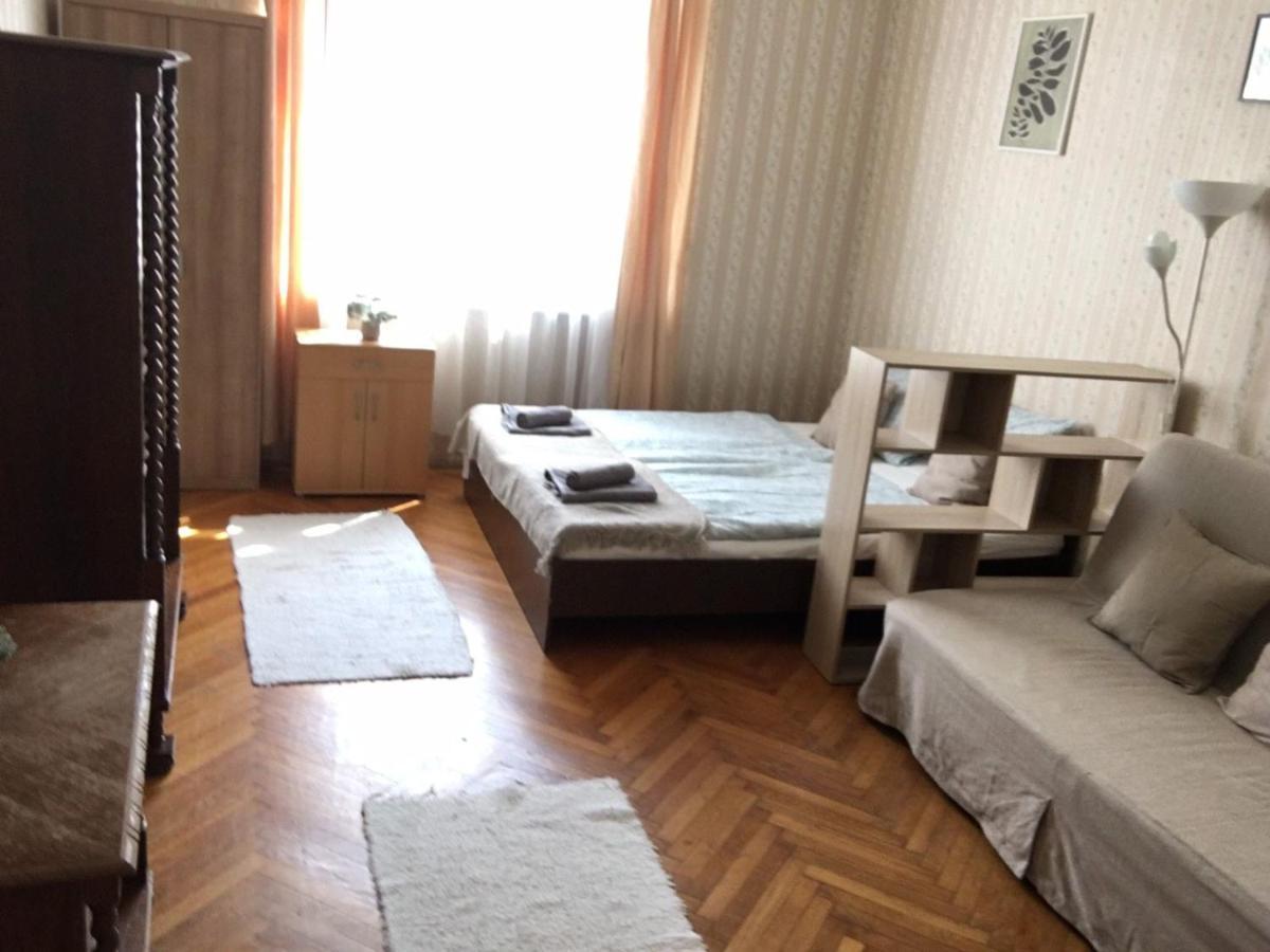 Cozy Flat At Stadionok M Station Будапеща Екстериор снимка