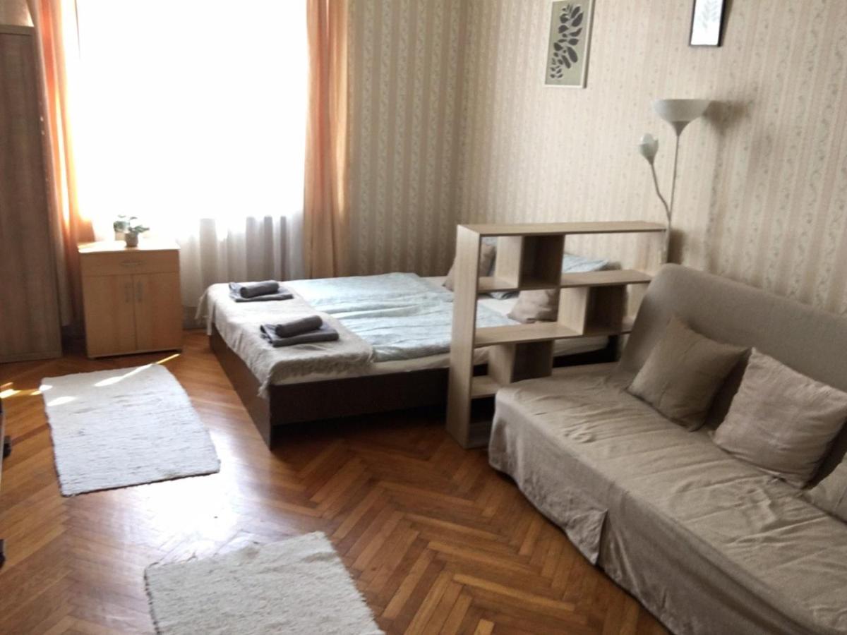 Cozy Flat At Stadionok M Station Будапеща Екстериор снимка